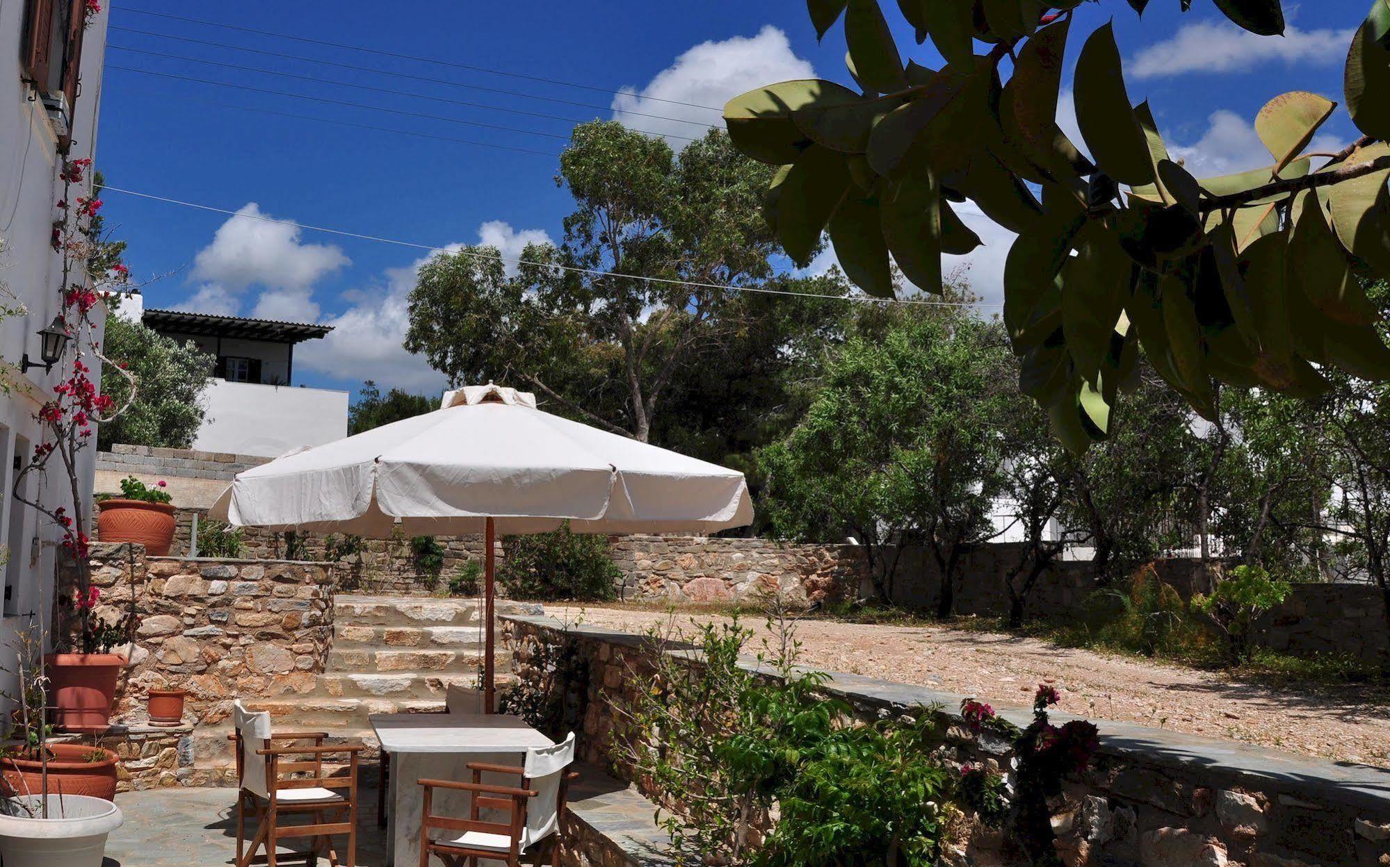 Michalis Apartments Near The Beaches With Sea View Páros Exterior foto